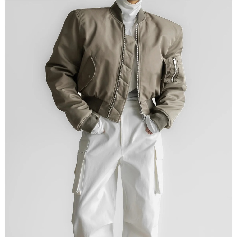 The Frankie Shop NWT MATI CROPPED PADDED BOMBER - OLIVE